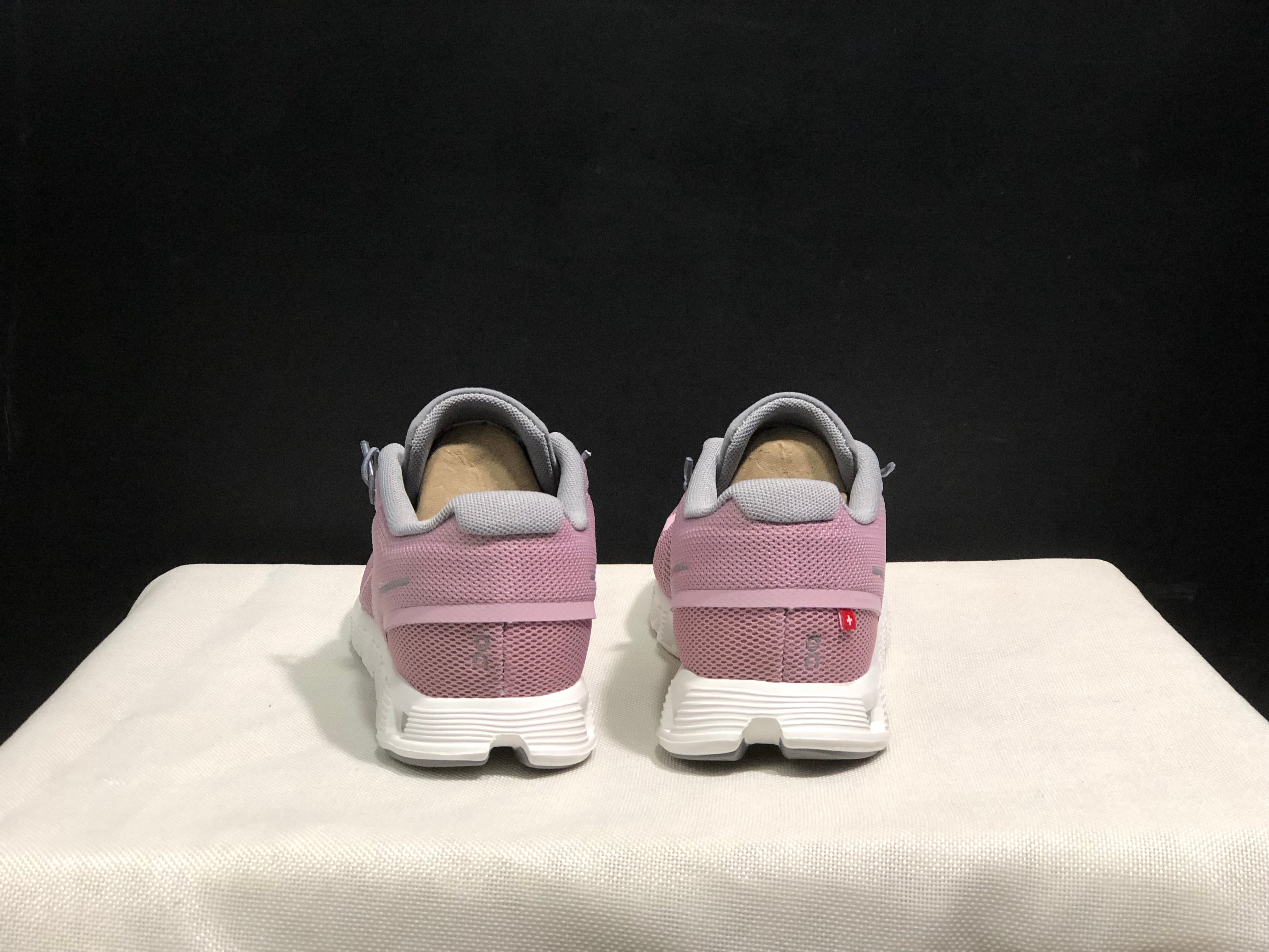 On Cloud 5 Lily pink + fog white