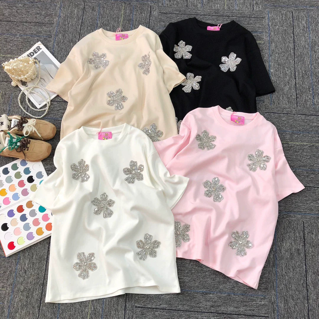 Sparkly floral embellishment T-shirts 🌸 A delicate trick for basic styles