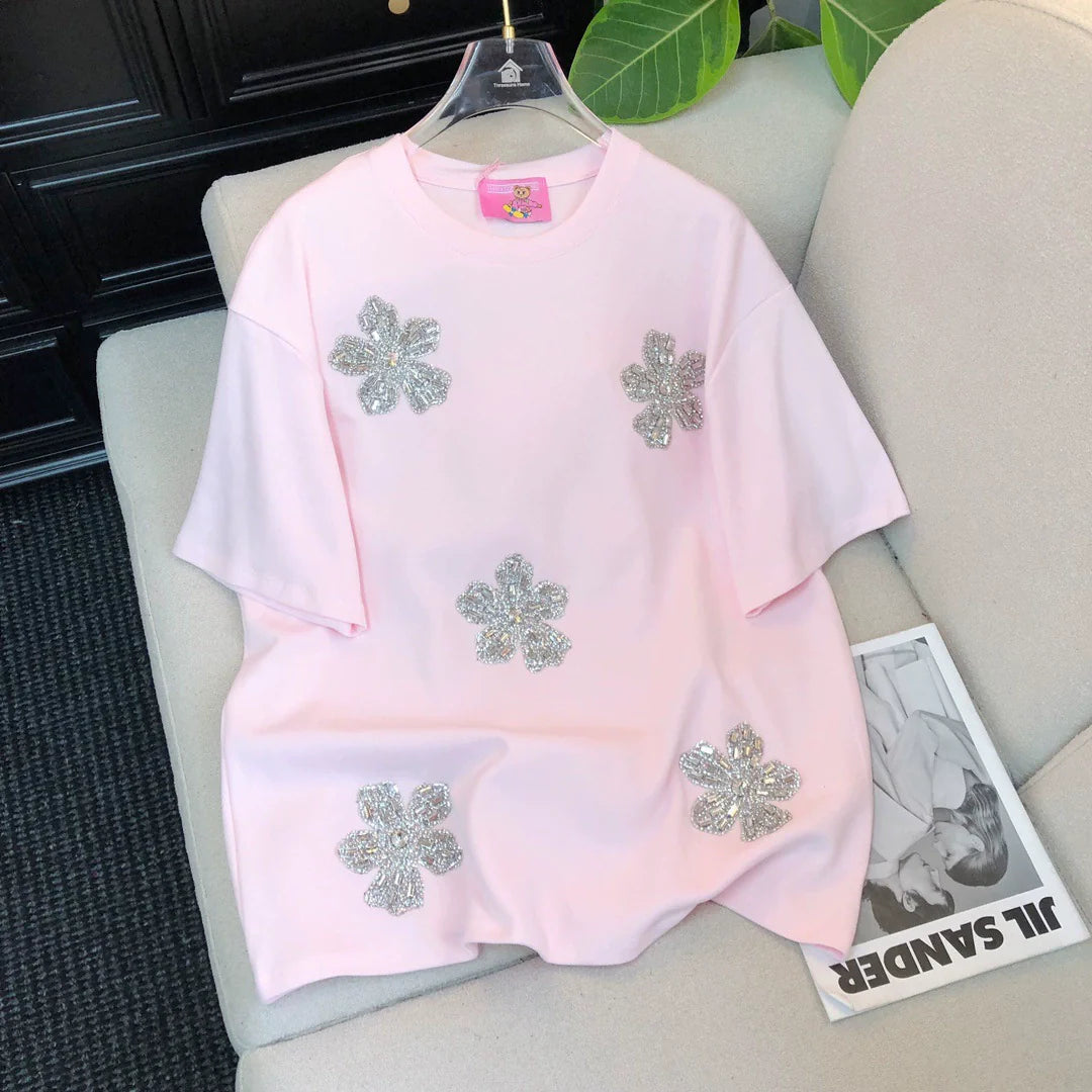Sparkly floral embellishment T-shirts 🌸 A delicate trick for basic styles