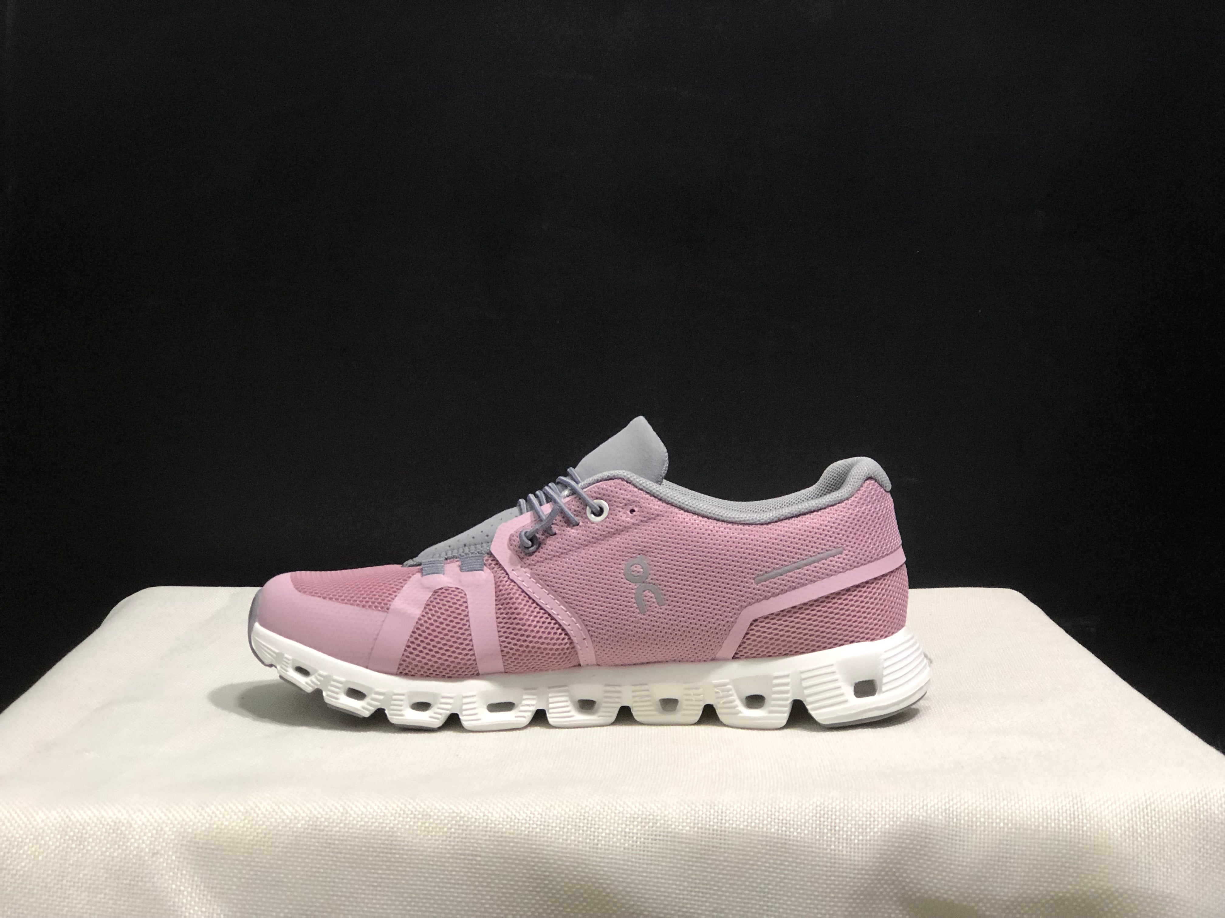 On Cloud 5 Lily pink + fog white